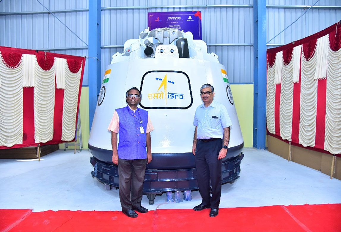 Handover ceremony: Manoj Raghavan (CEO & Managing Director, Tata Elxsi) & Dr. Umamaheshwaran (Director-HSFC, ISRO)